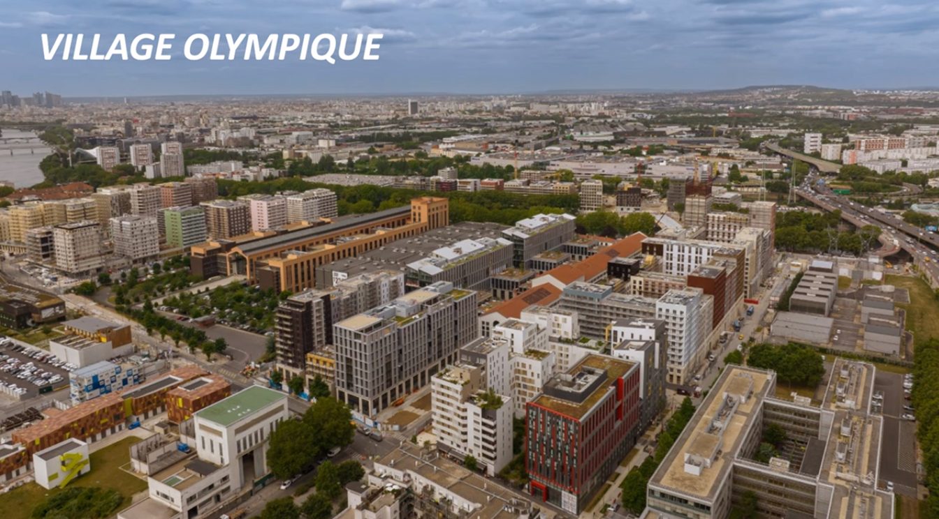 Vue aérienne du village olympique et paralympique de Paris 2024, entre Saint-Denis, Saint-Ouen et L'Île-Saint-Denis